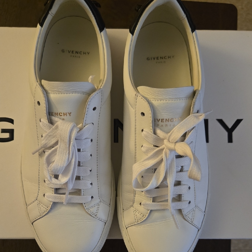 AUTHENTIC Givenchy White Leather Sneakers with Black Detail - Picture 2 of 8
